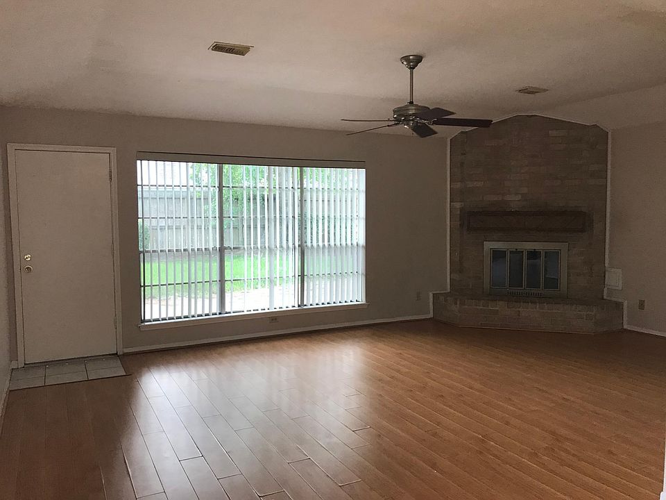 2nd image of 15706 Spring Forest Dr