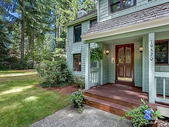3rd image of 19520 NE 144th Pl