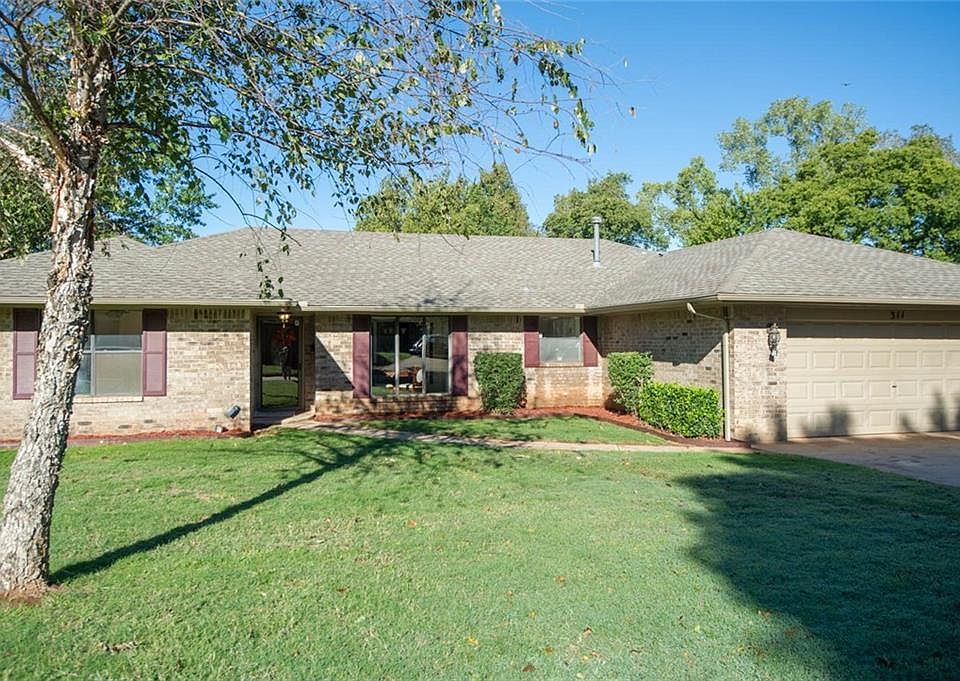 1st image of 311 Hardy Dr