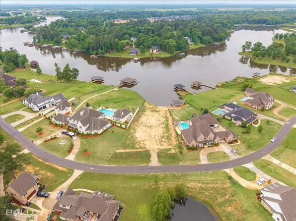 1417 Suwannee Ln, Benton, LA 71006