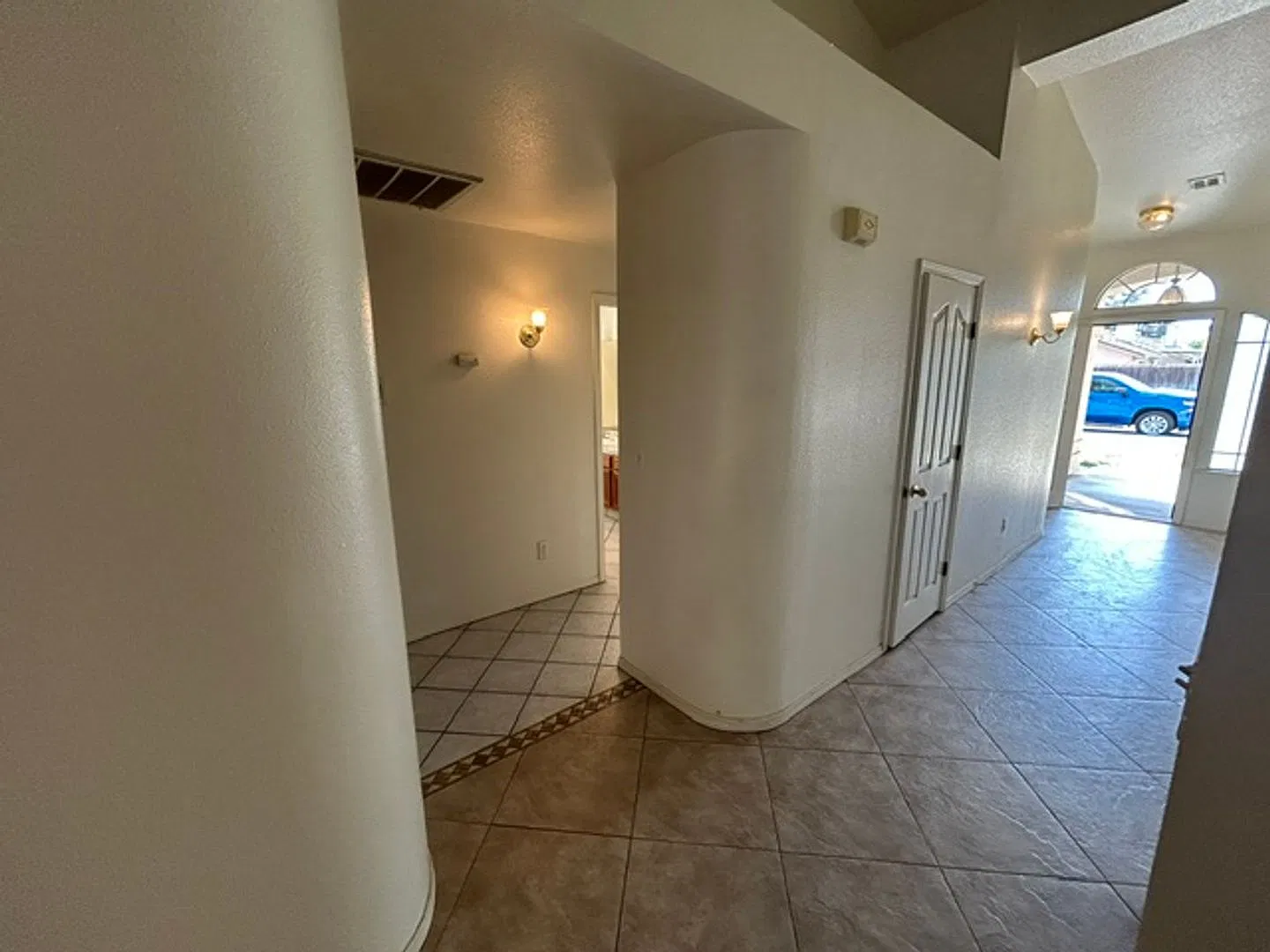 Beautiful 3 Bedroom 2 Bathroom Home In SE Visalia! — Photo 3