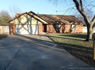 8305 S Kalanchoe Ave, Broken Arrow, OK 74011