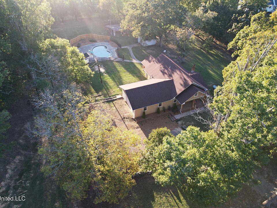 1st image of 903 Shinault Rd