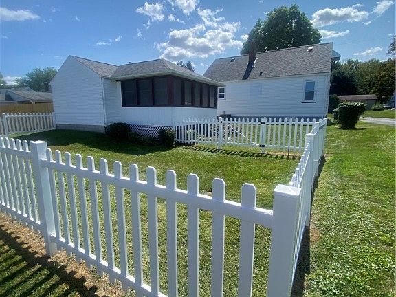 3rd image of 55 Grimm Heights Ave