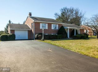 16619 Johnson Dr, Williamsport, MD 21795