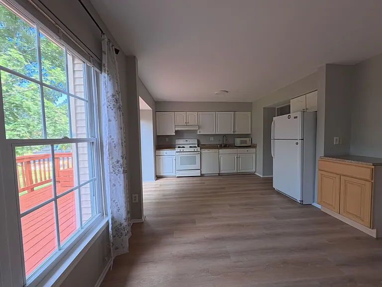 621 Ivy League Ln — Photo 7