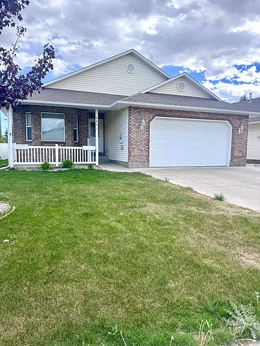 2471 Blue Camas Way Photo 1