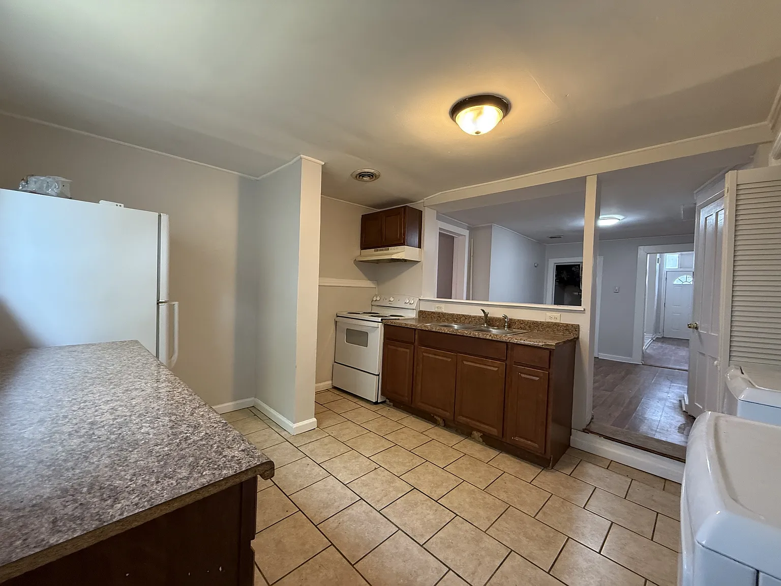 19 North Lake Avenue - 1A — Photo 2