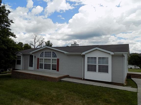 4th image of 111 Alexander Crossing Dr