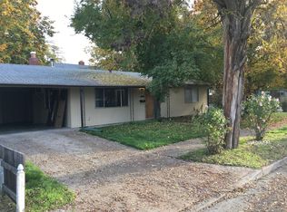 400 NW D St, Grants Pass, OR 97526