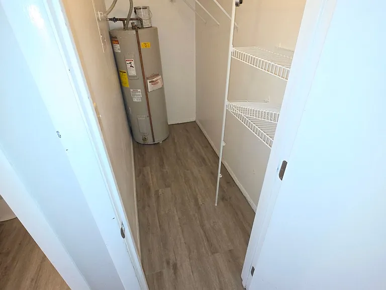 4300 Medard Pl #14 — Photo 6