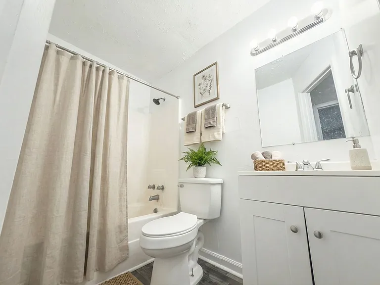 5555 Mole Ln — Photo 9