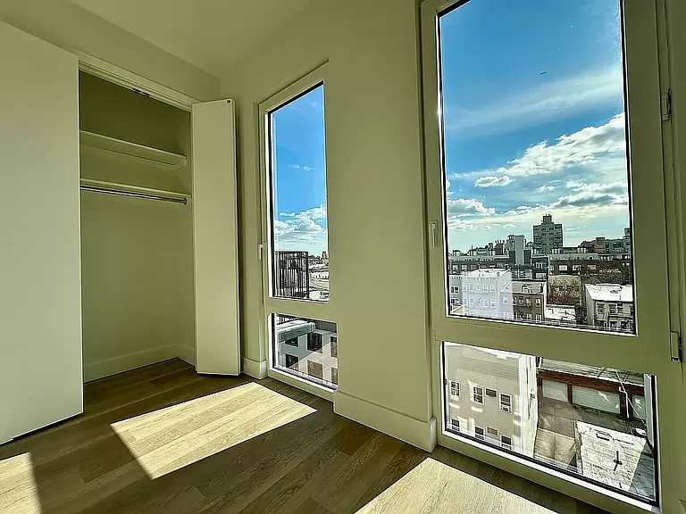 139 Frost St #4D — Photo 13