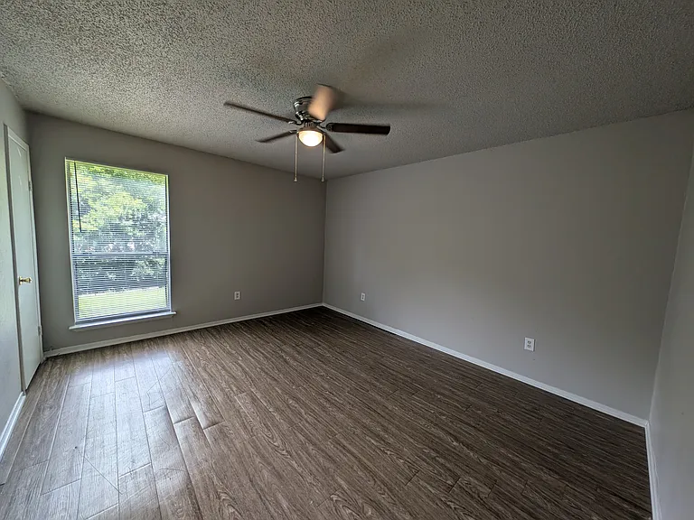 5312 Hastings Dr — Photo 6