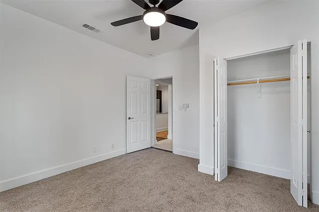 500 Capitol Dr #A — Photo 12