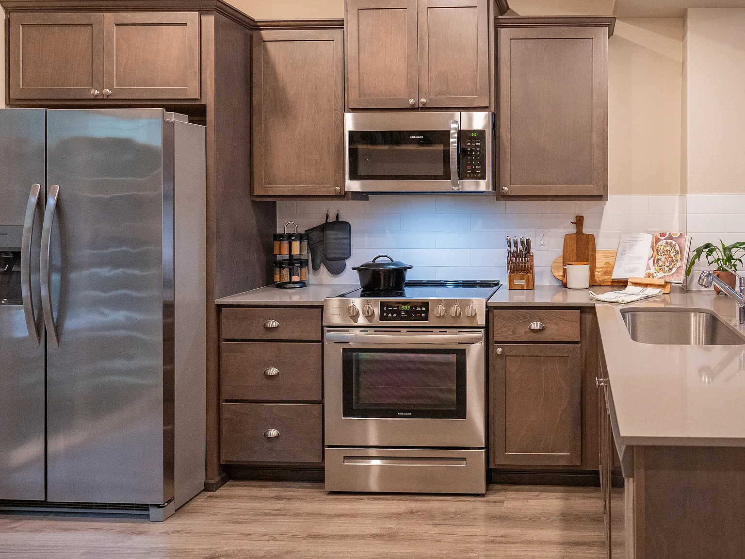 2 bed, 2.5 bath, 1345 sqft, $2,795 — Photo 4