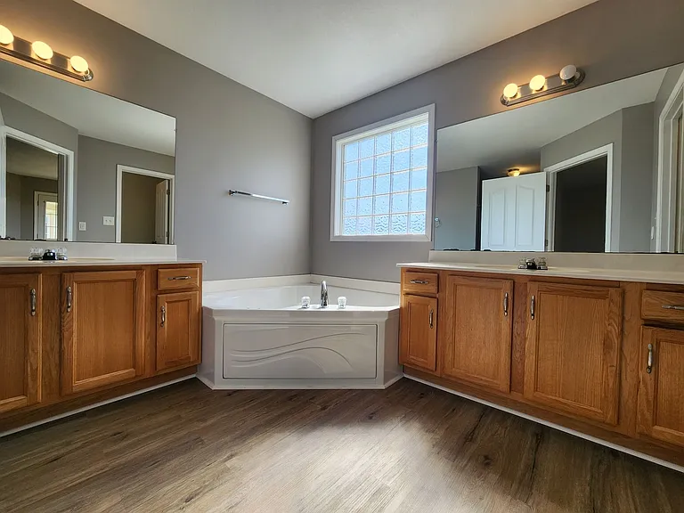 824 Ellie Nat Dr — Photo 39