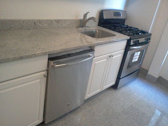 4th image of 88 Saint Nicholas Ave