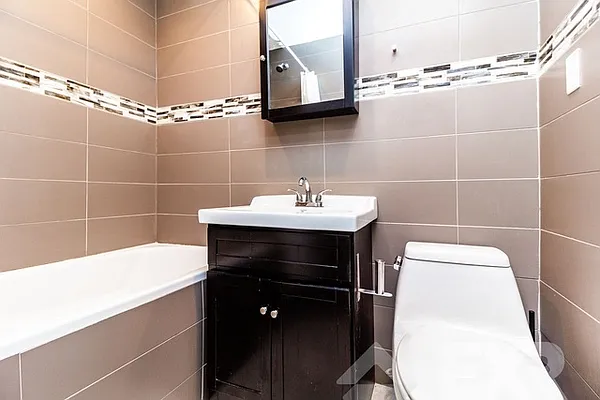 Rented by EXR | media 8