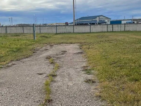 28 & 29 Deerglen Trailer Park, High Level, AB T0H 1Z0