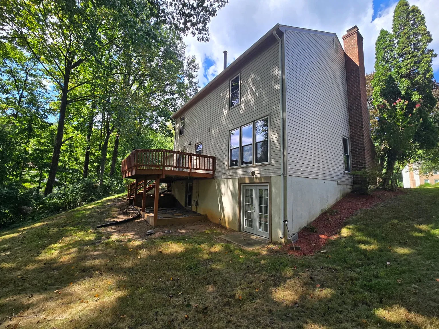 4 bed, 1910 sqft, $3,800 — Photo 4