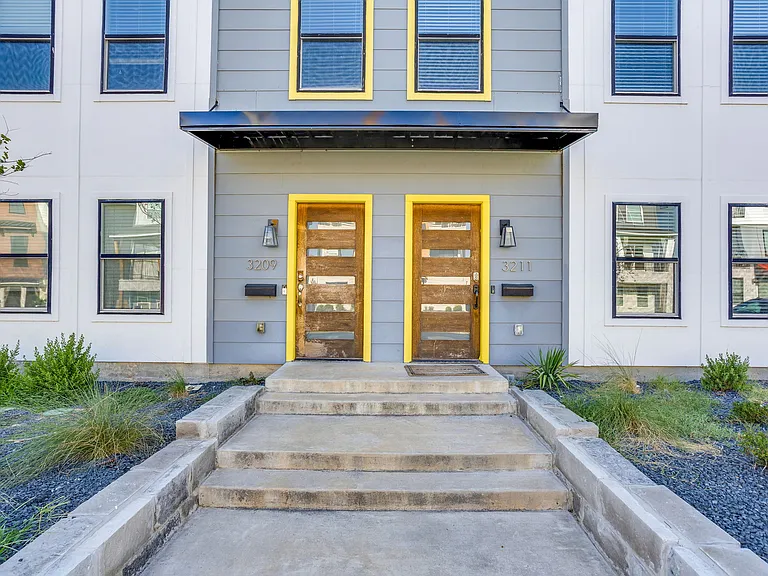 3211 Forest Park Blvd — Photo 4