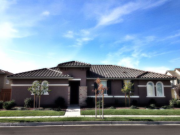 3rd image of 419 N Orinda Ct