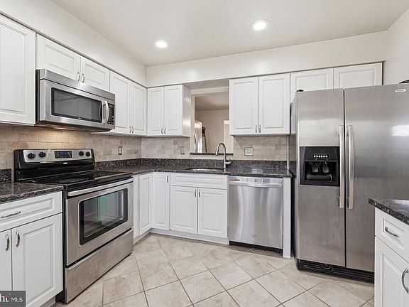 5th image of 5948 Wild Brook Ct