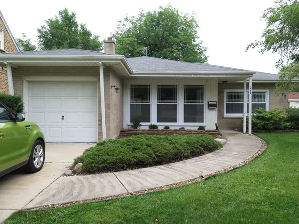 1435 Mandel Ave, Westchester, IL 60154