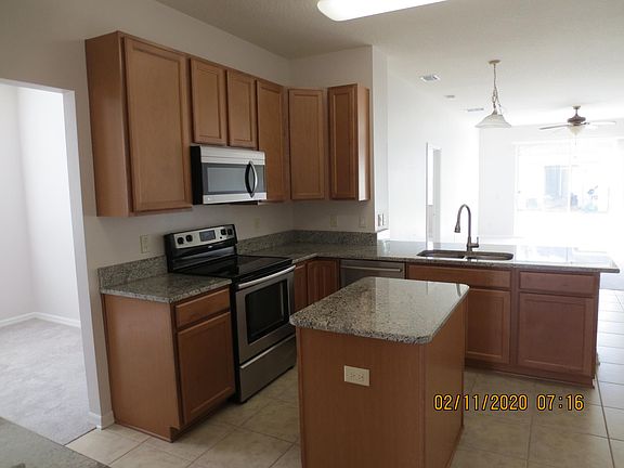 2nd image of 30604 Totteridge Pl