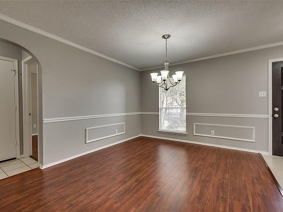 4th image of 1509 Redman Dr