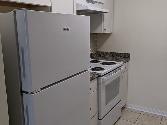 2nd image of 300 Gunn Ave APT 7