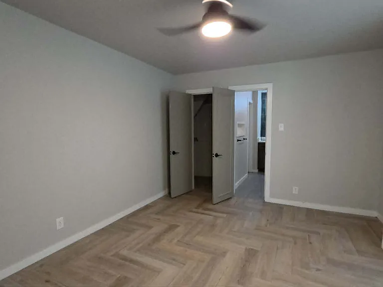 804 E Noble Ave — Photo 8