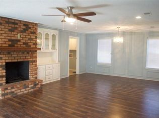 830 Poinsettia Dr, Lancaster, TX 75146