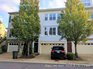3828 Watkins Mill Dr, Alexandria, VA 22304