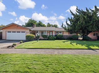 2556 Dover Dr, Eugene, OR