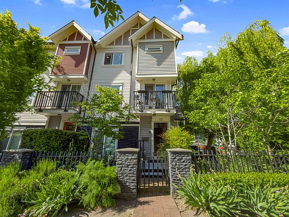 4th image of 14177 103rd Ave #17