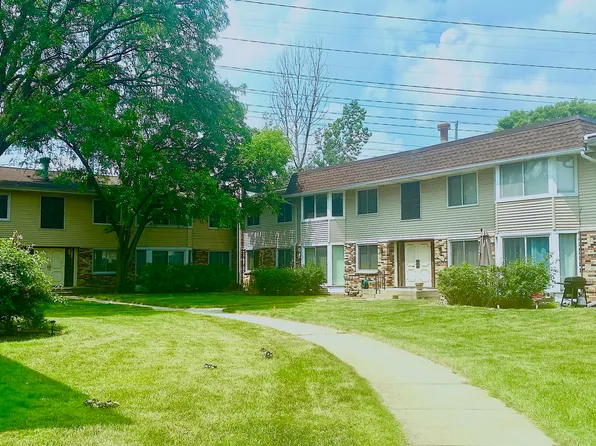 3104 Roberts Dr APT 8, Woodridge, IL 60517