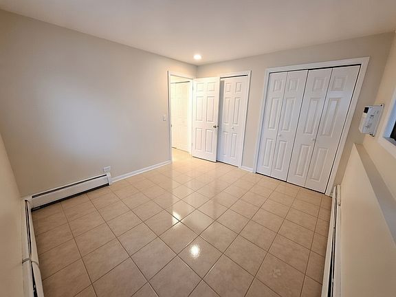 3rd image of 1040 S York Rd APT 1N