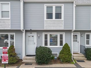 484 1st Ave APT 9, West Haven, CT 06516