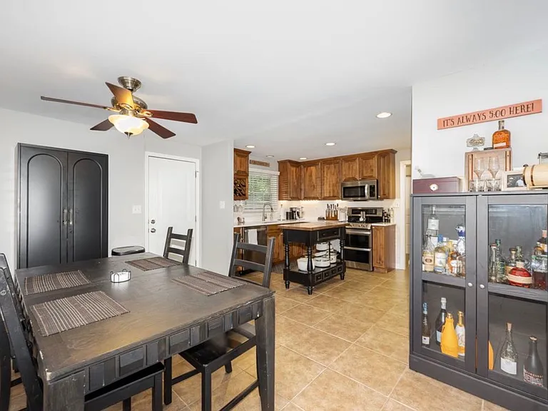 183 Monarch Rd — Photo 13