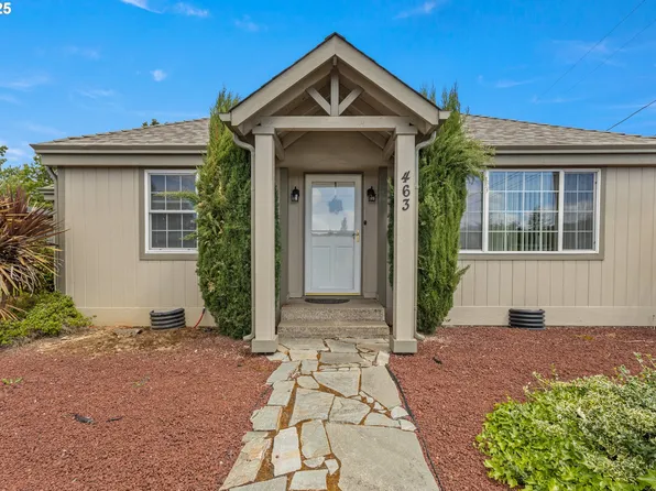 463 W Berdine St, Roseburg, OR 97471