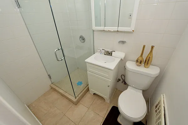 Rented by Corcoran | media 23