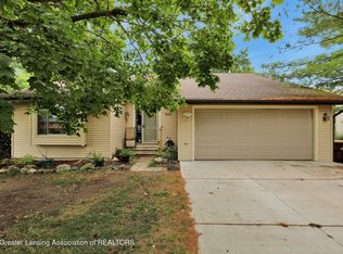5420 Park Lake Rd, East Lansing, MI 48823