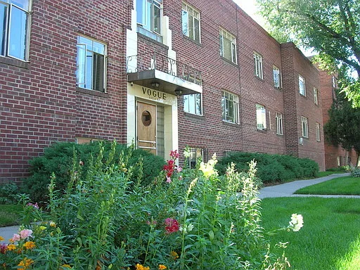 The Vogue Apartments — Photo 1