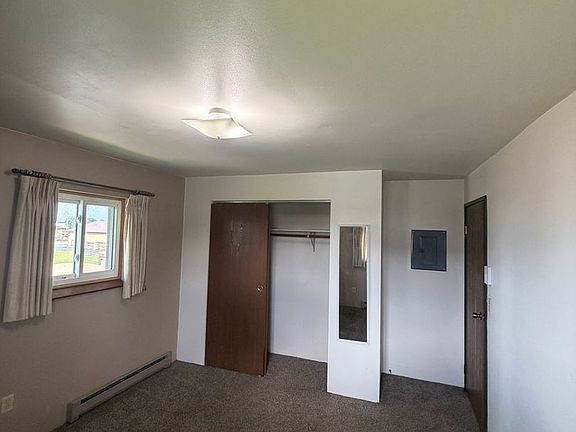 3rd image of 944 E Elm Dr APT 7