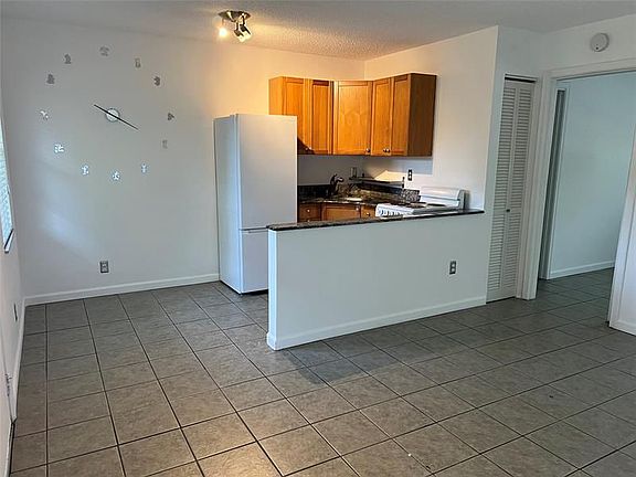 2nd image of 5150 NE 6th Ave APT 128