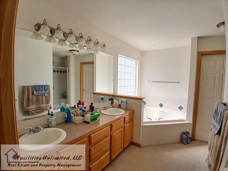 3402 Green Spring Dr — Photo 10