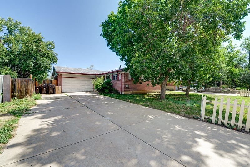 1st image of 3685 Moorhead Ave