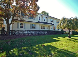 9 Twin Brook Rd, West Caldwell, NJ 07006